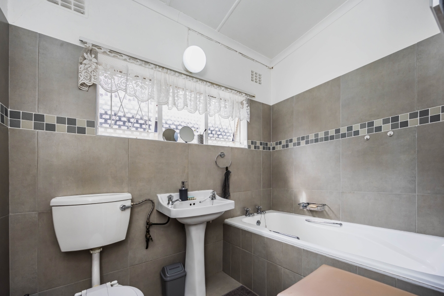 4 Bedroom Property for Sale in Vincent Eastern Cape